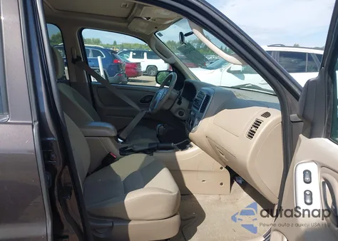 2007 Ford Escape Xlt из США, поврежденный, VIN 1FMYU03Z17KB60416